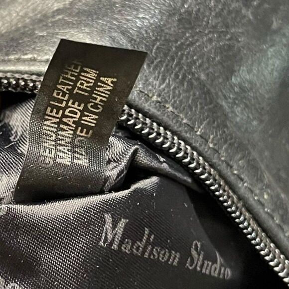Madison Studio Leather Shoulder Bag Women's Black Pockets Retro Lined Zip - Picture 13 of 15